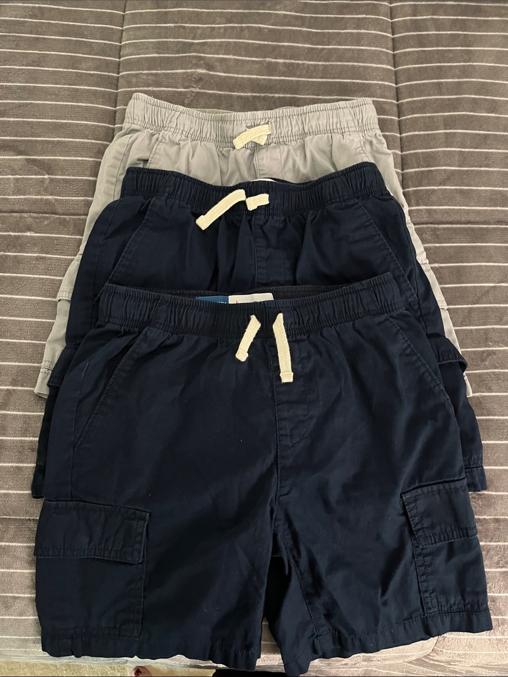 Old Navy Navy and Light Gray Pull-On Cargo Shorts Set (3 pairs)